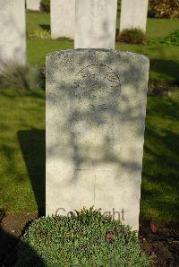 Pond Farm Cemetery - Warden, C H